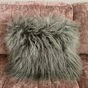 West Elm Mongolian Lamb throw pillow in EUC.